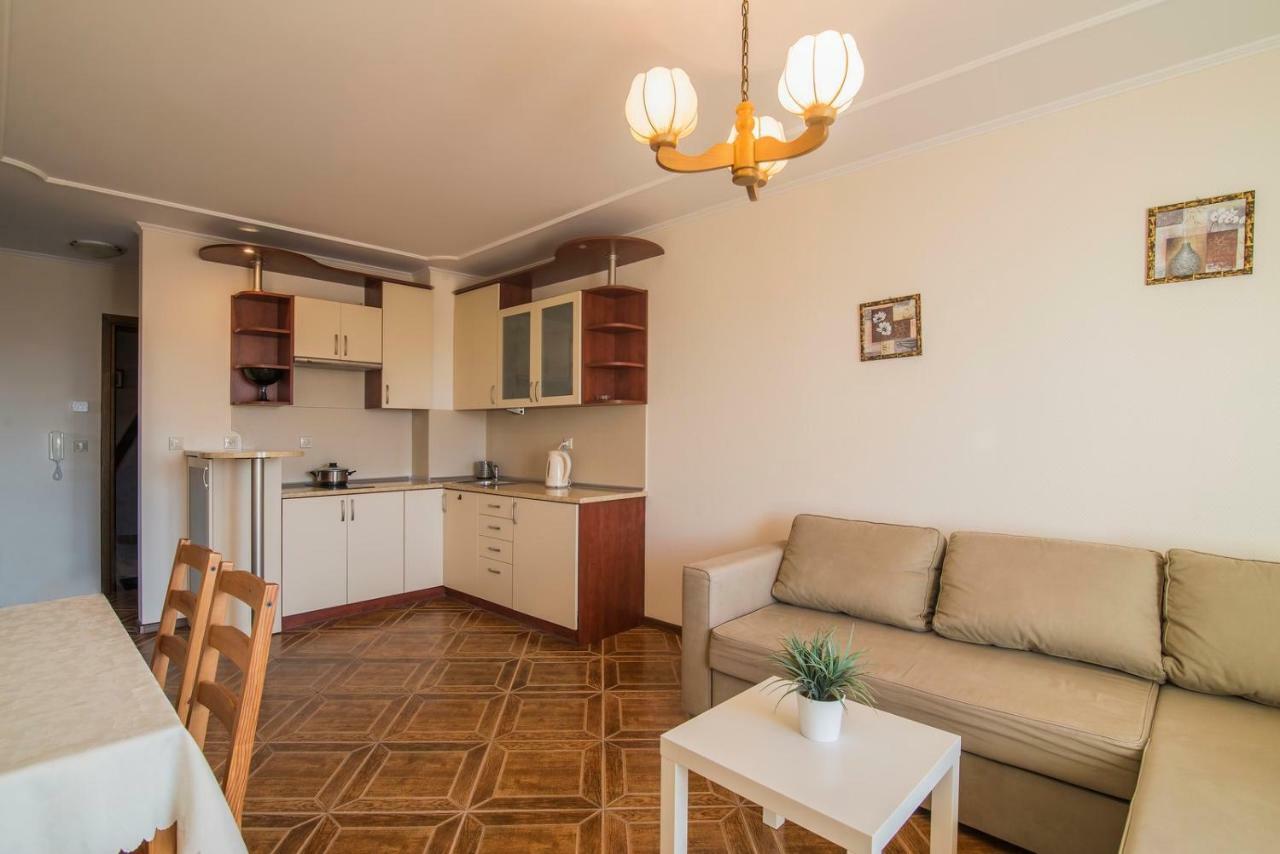 Pionow Rodzinne Apartamenty Urocza 10 Крыница-Морска Экстерьер фото