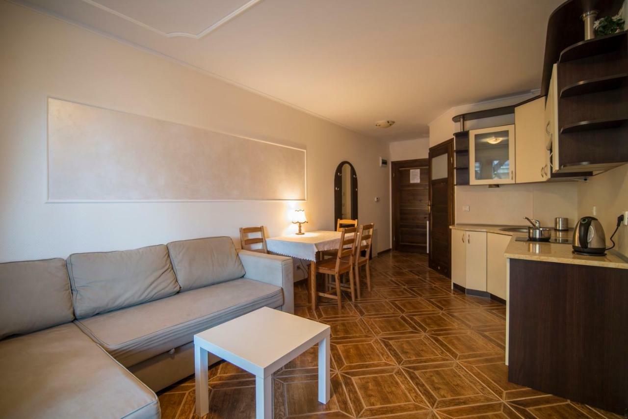 Pionow Rodzinne Apartamenty Urocza 10 Крыница-Морска Экстерьер фото