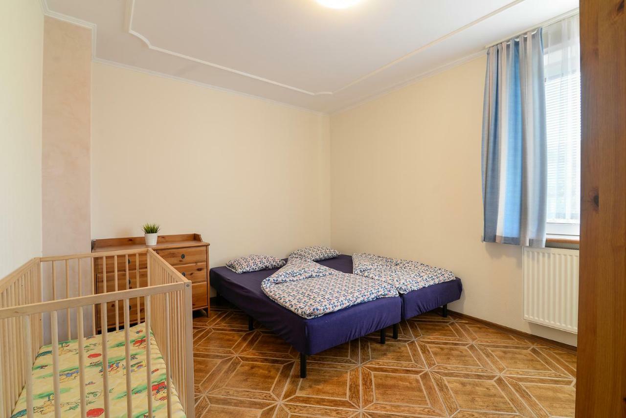 Pionow Rodzinne Apartamenty Urocza 10 Крыница-Морска Экстерьер фото