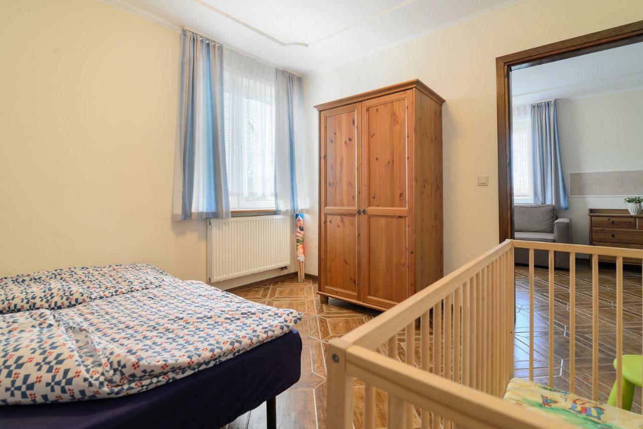 Pionow Rodzinne Apartamenty Urocza 10 Крыница-Морска Экстерьер фото
