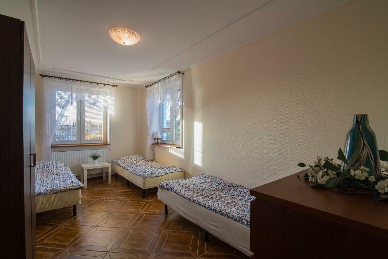 Pionow Rodzinne Apartamenty Urocza 10 Крыница-Морска Экстерьер фото